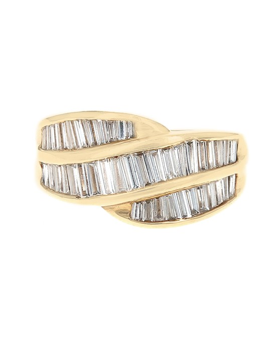 Baguette Diamond Crossover Ring in Yellow Gold